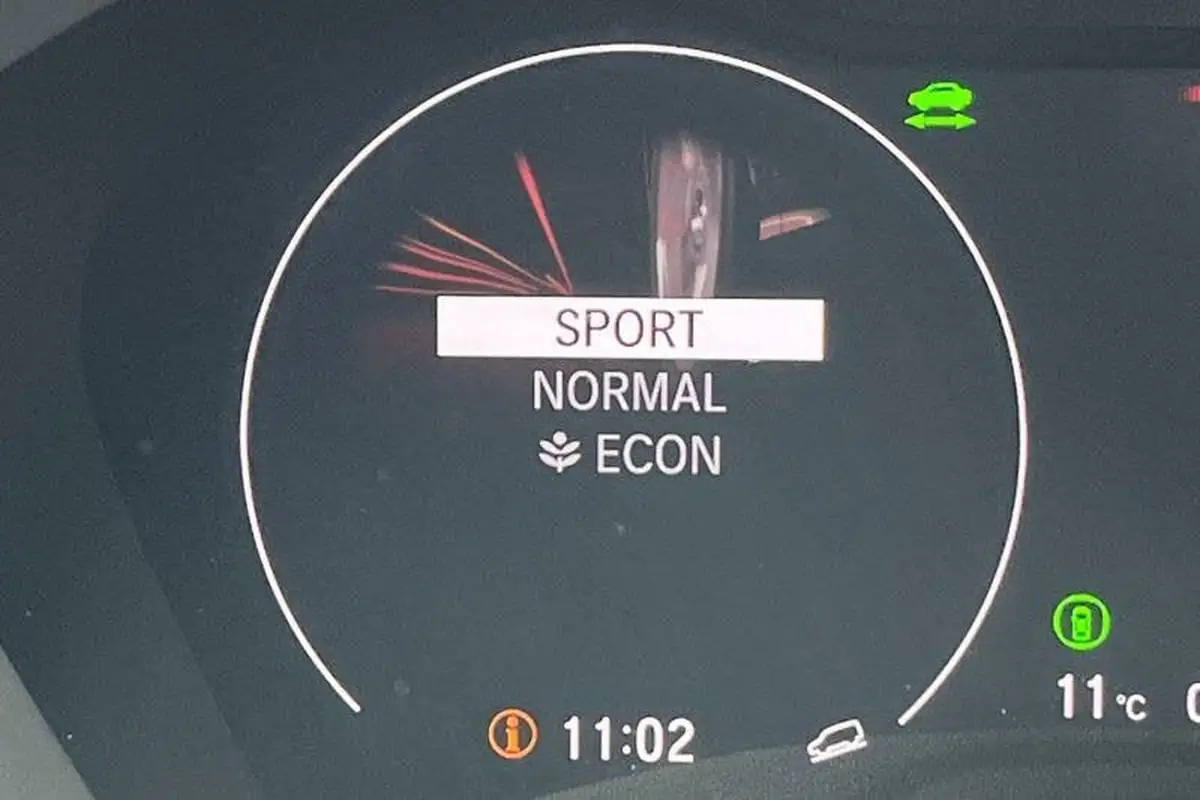 2022-honda-hr-v-15-i-mmd-advance-big-34