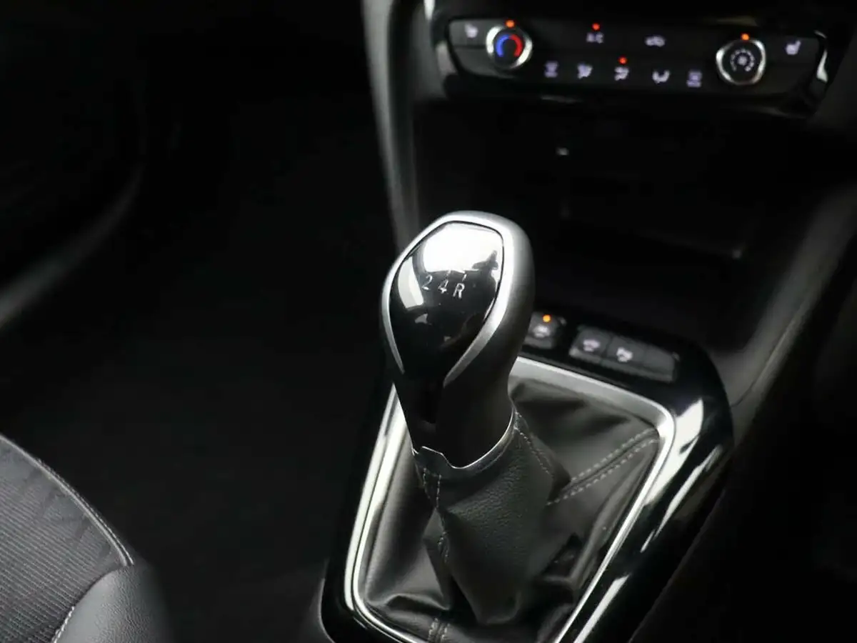 2021-vauxhall-corsa-12i-elite-big-33