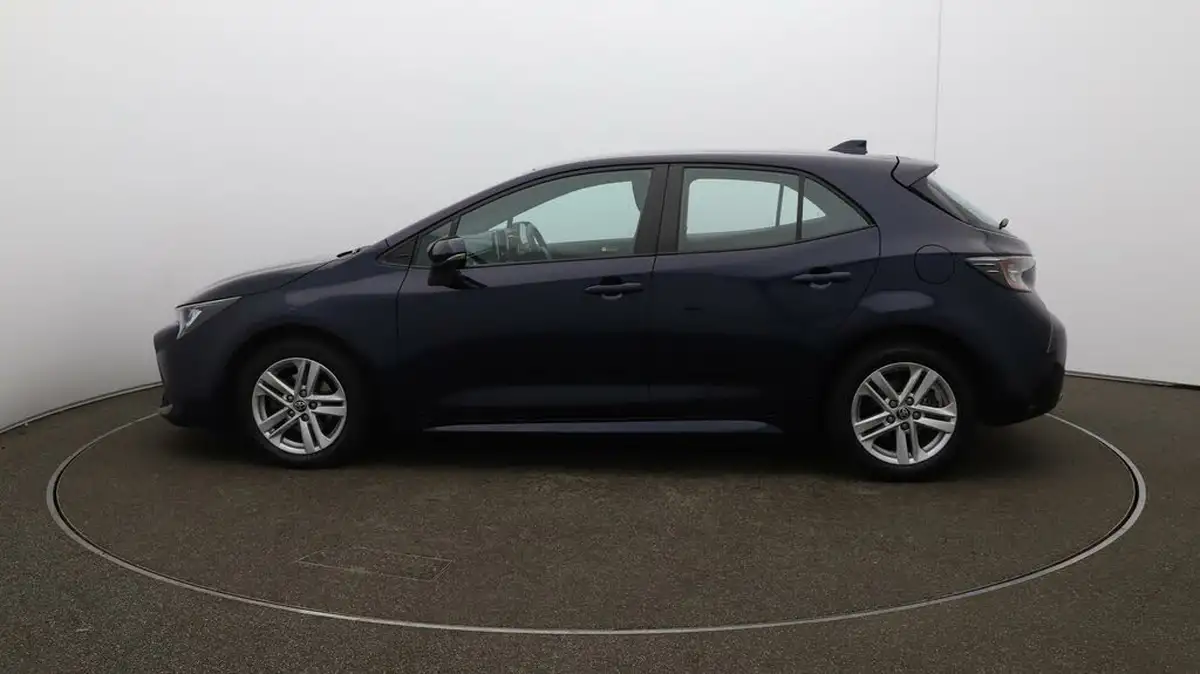 2022-toyota-corolla-18-vvt-i-icon-tech-trk-hatchback-5d-big-55