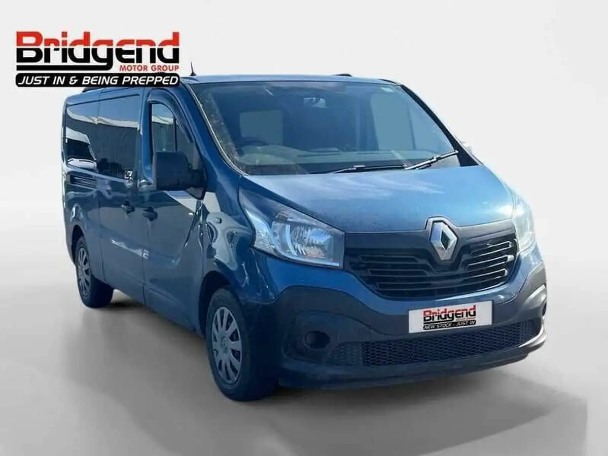 2016-renault-trafic-16dci-ll29-125-business-125eu6-minibus-9-seats-big-0