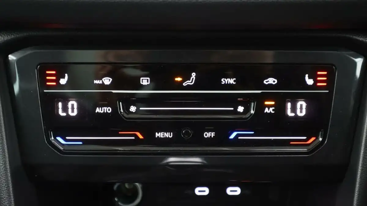 2021-volkswagen-tiguan-15-tsi-elegance-big-12