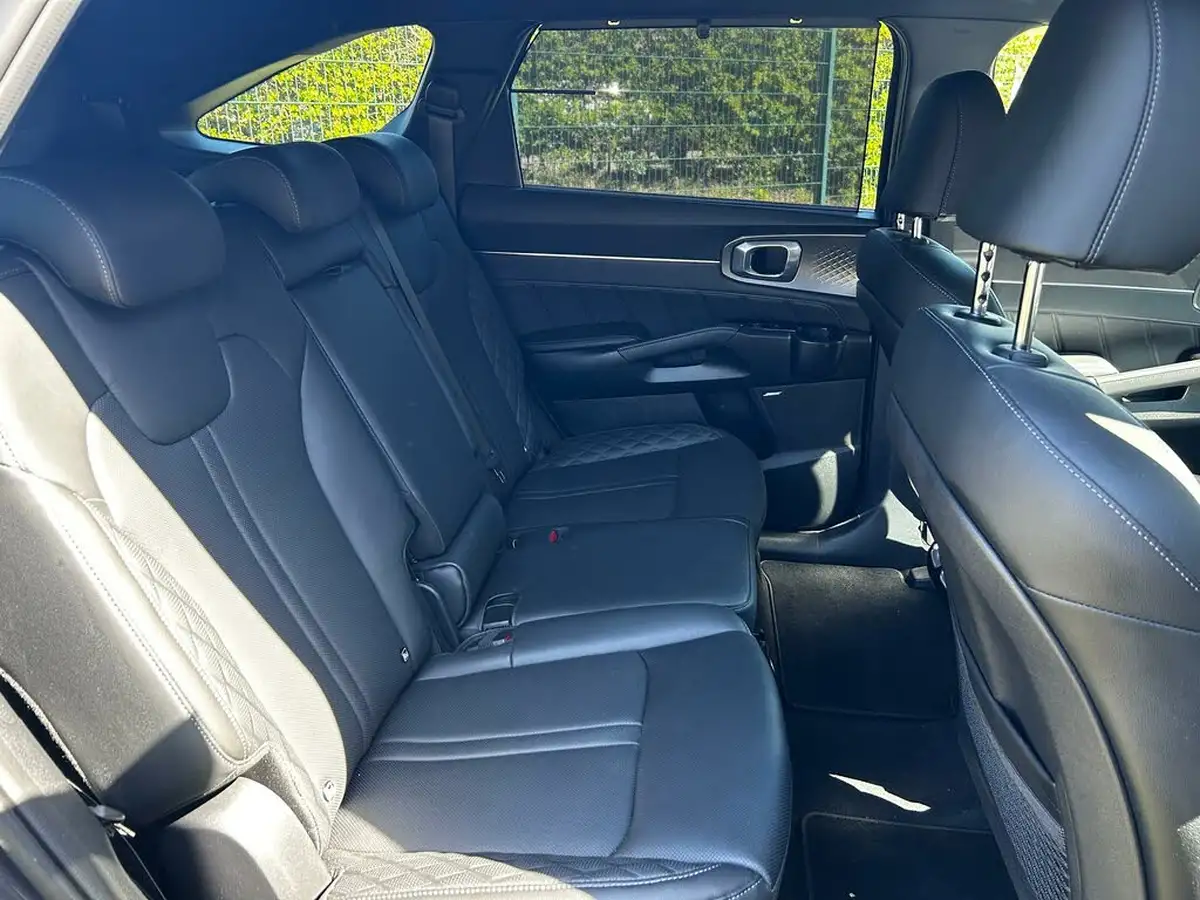 2023-kia-sorento-16-t-gdi-edition-226bhp-hev-big-8