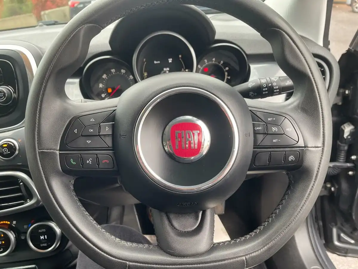 2016-fiat-500x-14-multiair-pop-star-big-30