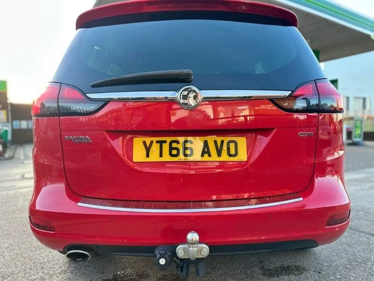 2016-vauxhall-zafira-tourer-20cdti-sri-ss-big-8
