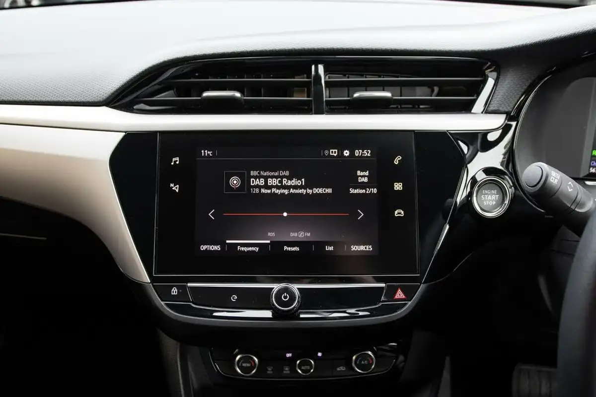 2020-vauxhall-corsa-e-se-nav-11kw-big-21