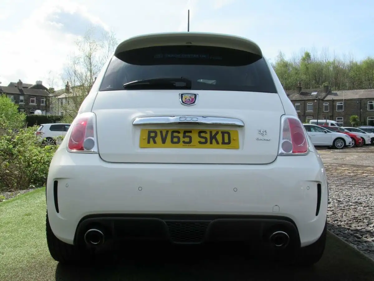 2015-abarth-500-14-tjet-595-turismo-160bhp-big-8