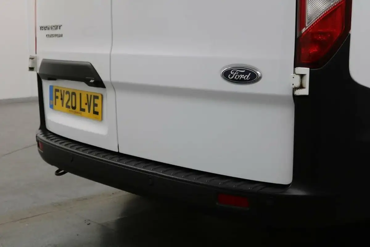 2020-ford-transit-custom-20tdci-280-l1h1-leader-105pseu6dt-panel-van-big-67