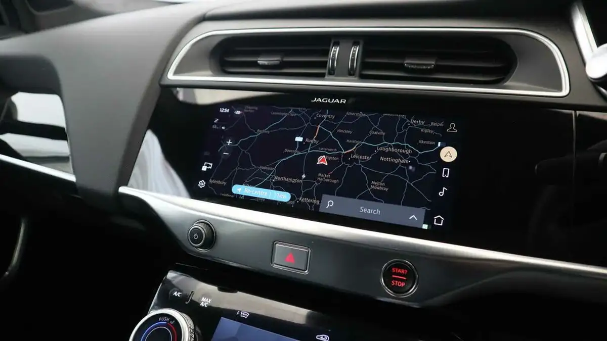 2023-jaguar-i-pace-ev400-hse-black-big-10