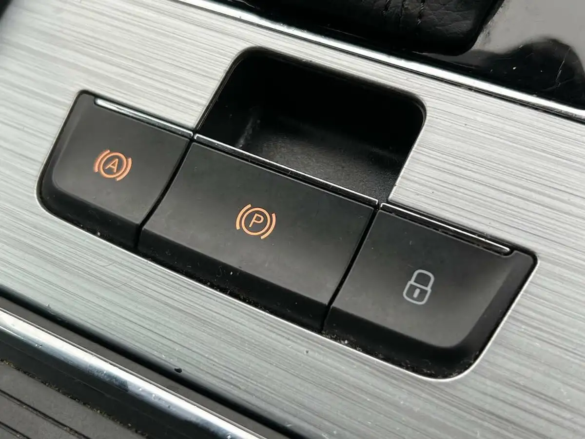 2021-skoda-superb-14-tsi-se-technology-156ps-estate-big-36