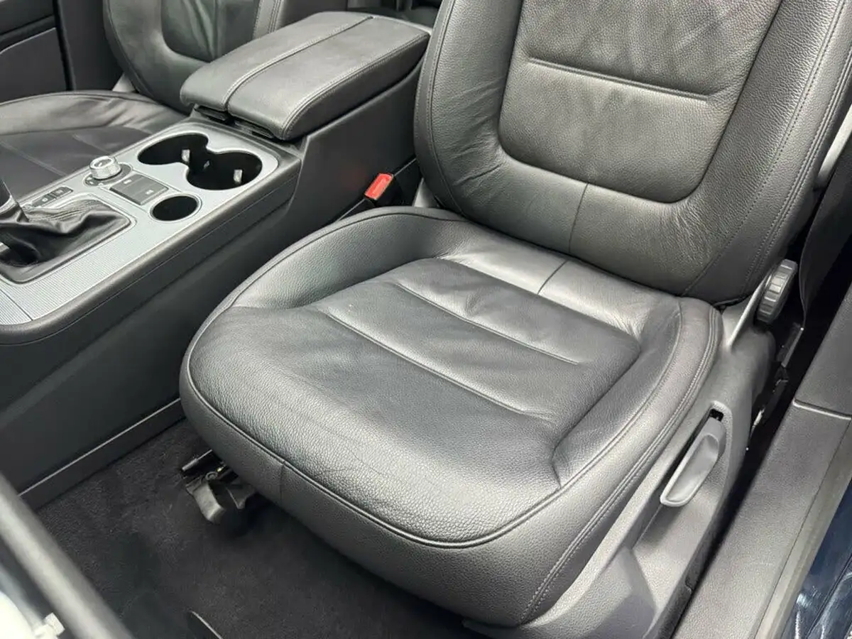 2017-volkswagen-touareg-30tdi-r-line-204ps-ss-2970cc-big-31