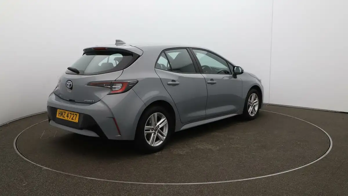 2022-toyota-corolla-18-vvt-i-icon-120bhp-trk-hatchback-5d-big-46