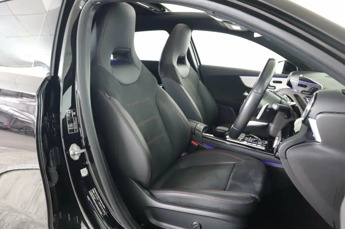 2021-mercedes-benz-a-class-13-a250e-amg-line-premium-plus-hatchback-5d-big-10