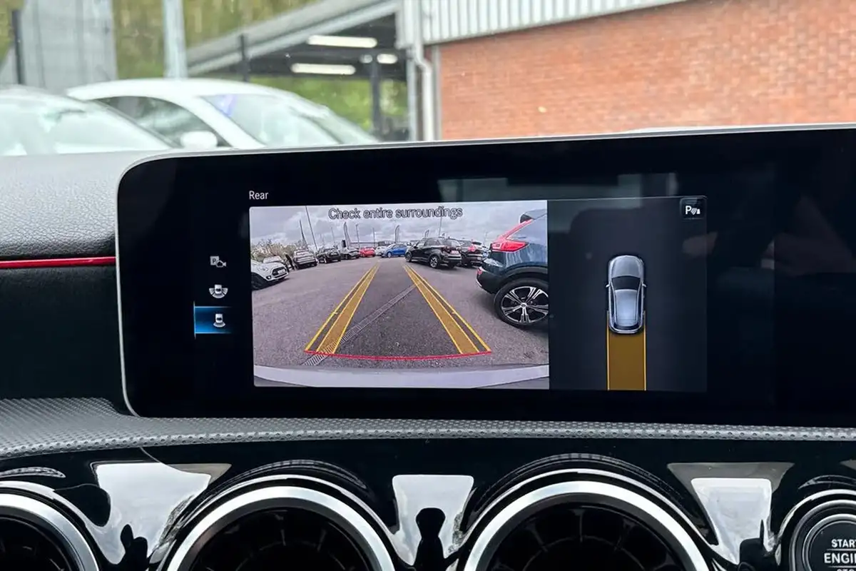 2019-mercedes-benz-a-class-13-a200-amg-line-executive-hatchback-5d-big-38