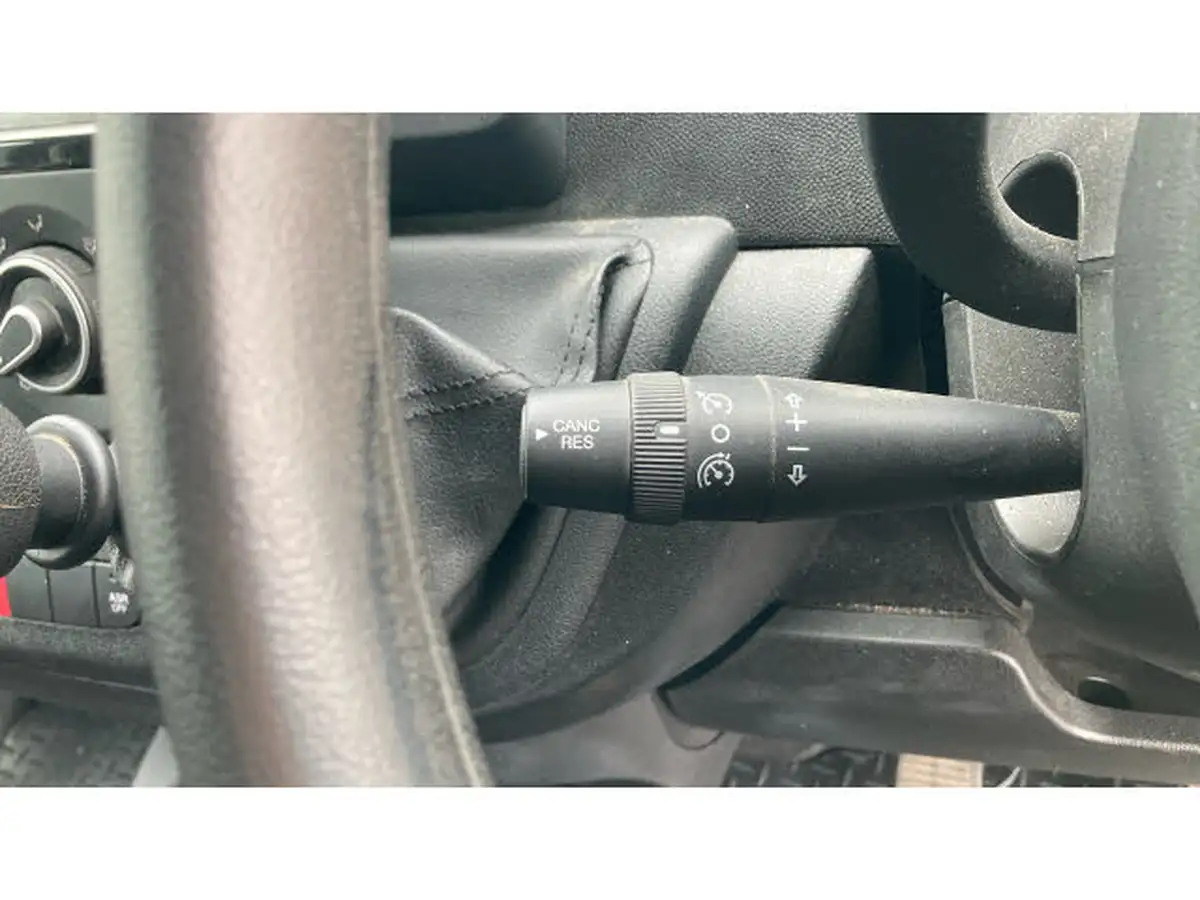 2023-peugeot-boxer-22-bluehdi-professional-premium-335-l3h2-panel-big-42