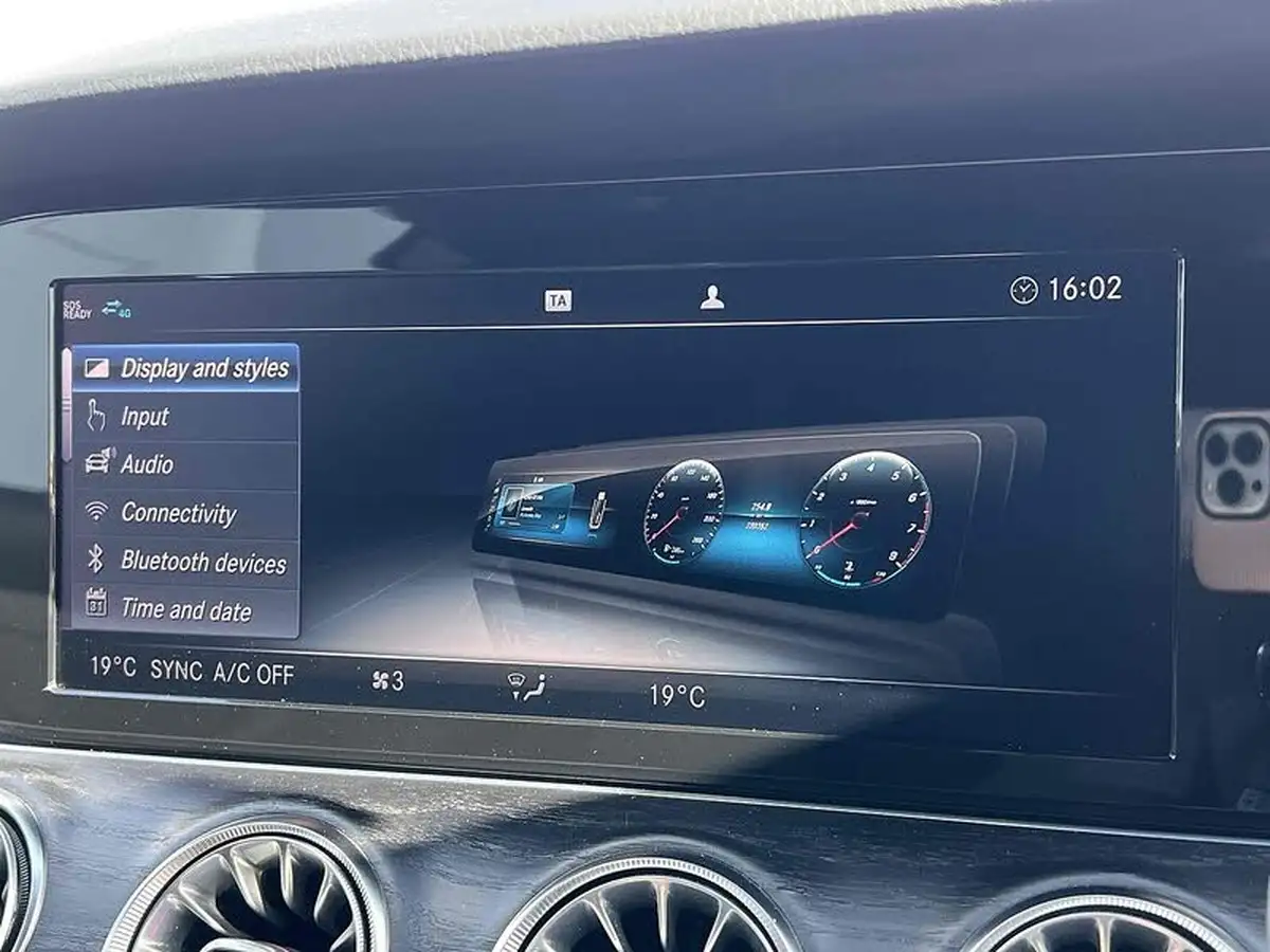 2018-mercedes-benz-e-class-20d-e220d-amg-line-premiumss-coupe-2d-big-58