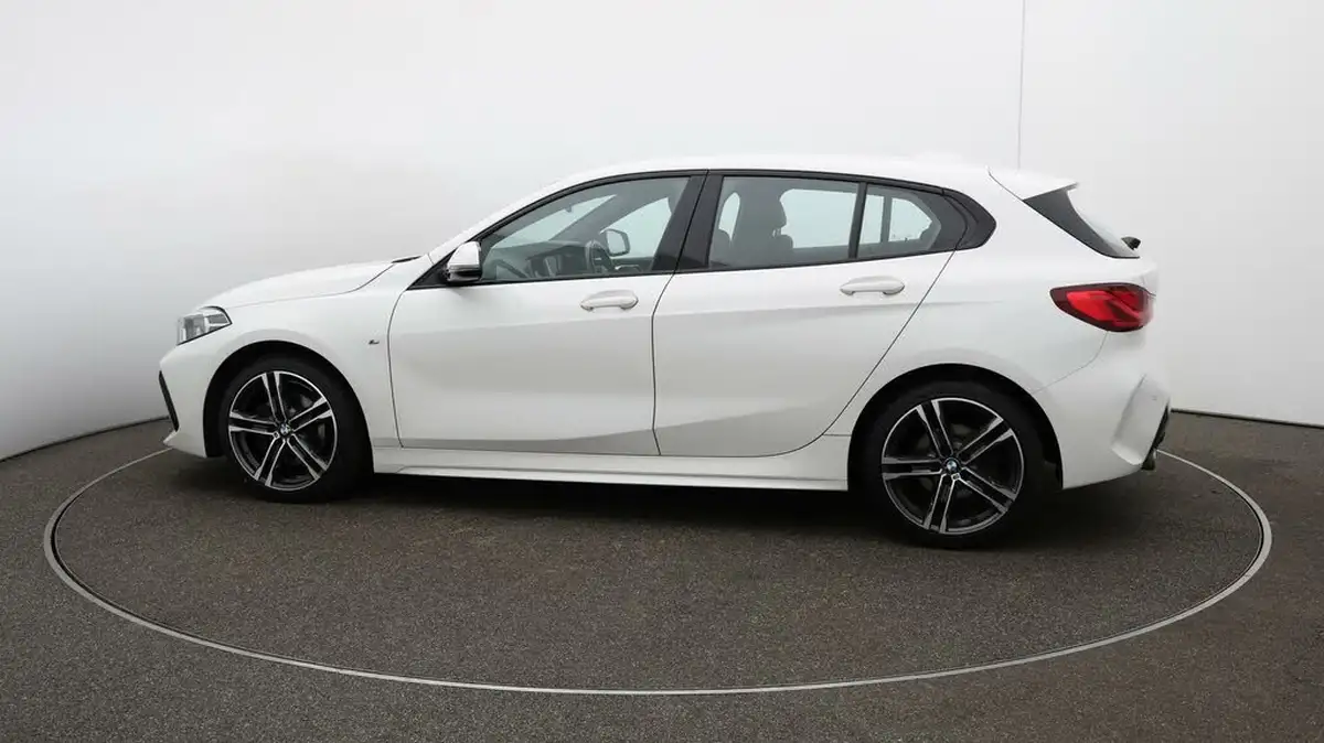 2021-bmw-1-series-15-118i-m-sport-lcp-big-50