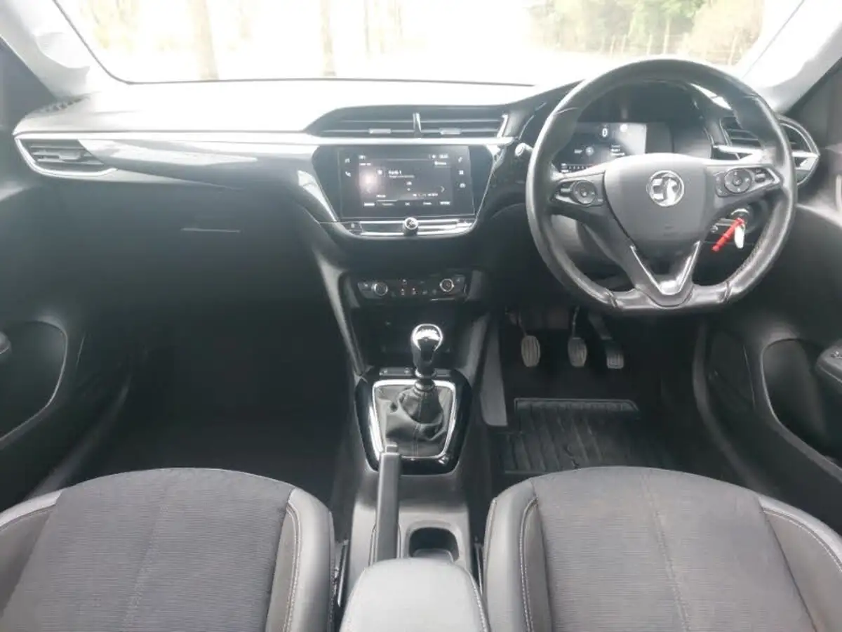 2021-vauxhall-corsa-12-turbo-elite-big-2