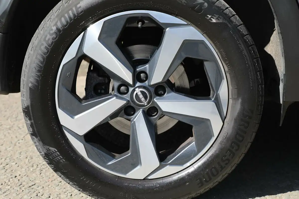 2022-nissan-qashqai-13-dig-t-n-connecta-140ps-big-6