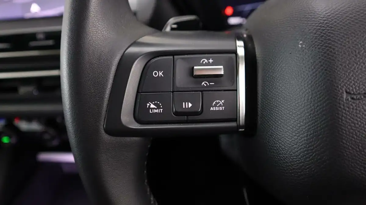 2022-citroen-c5-x-12-puretech-sense-plus-big-21