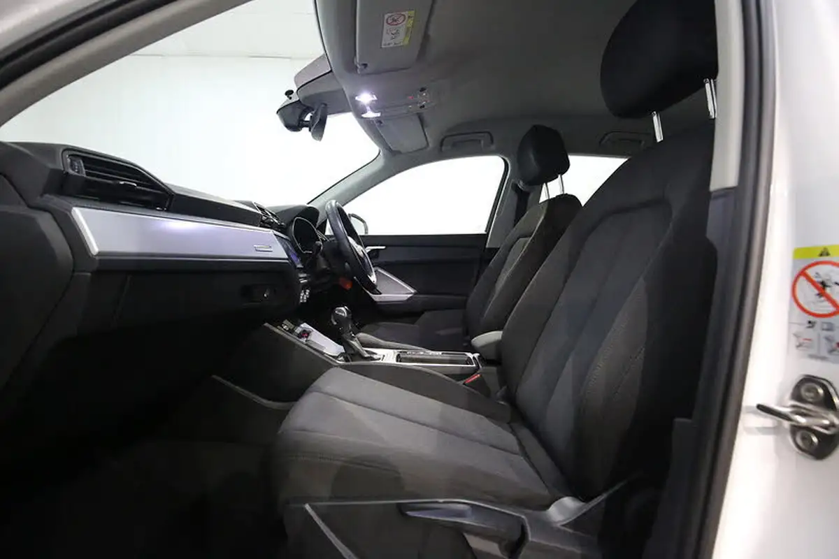 2022-audi-q3-14-45-tfsi-e-technik-big-19