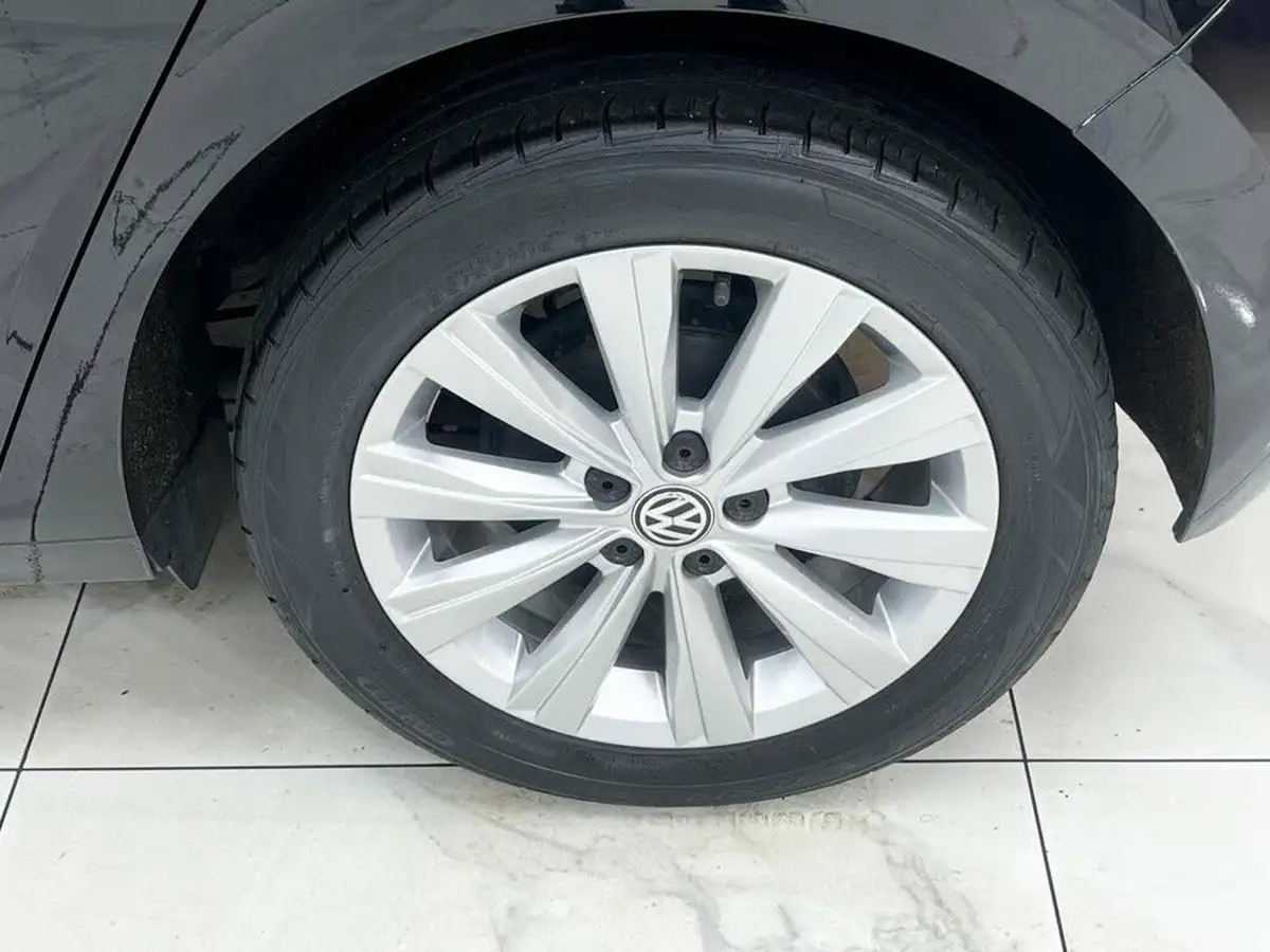 2020-volkswagen-polo-10-tsi-match-big-15
