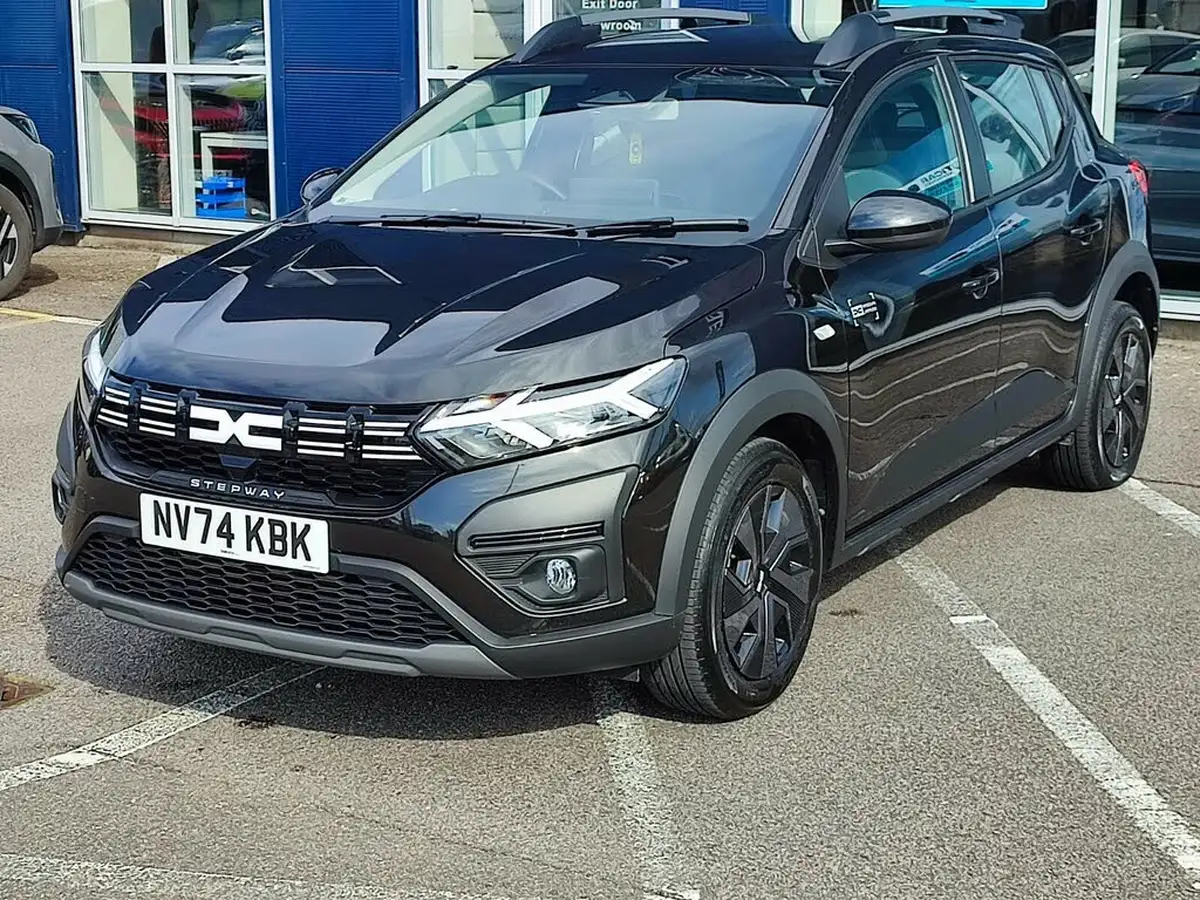 2024-dacia-sandero-stepway-10-tce-expression-90bhp-big-1