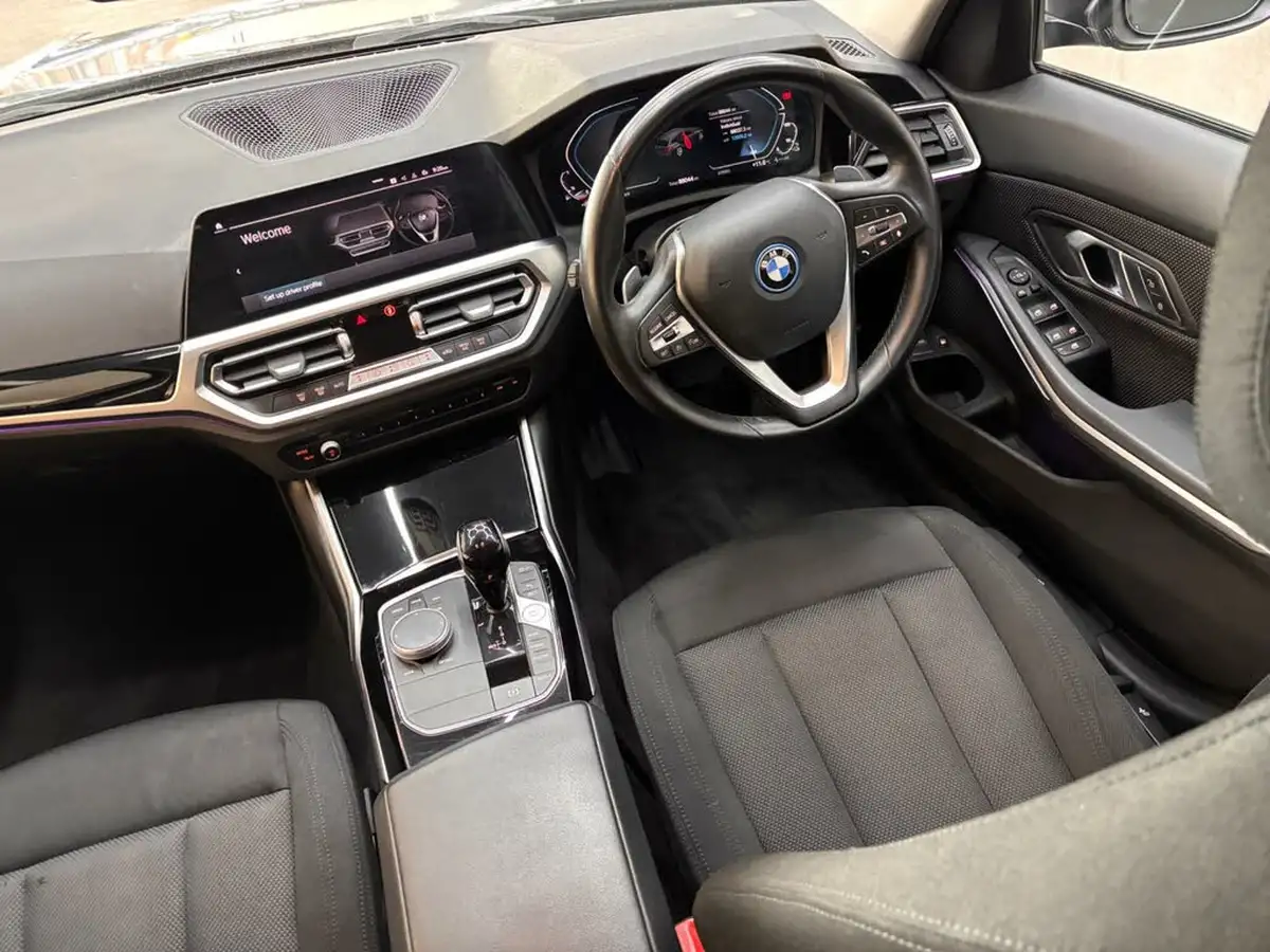2022-bmw-3-series-20-330e-se-pro-touring-5d-big-16