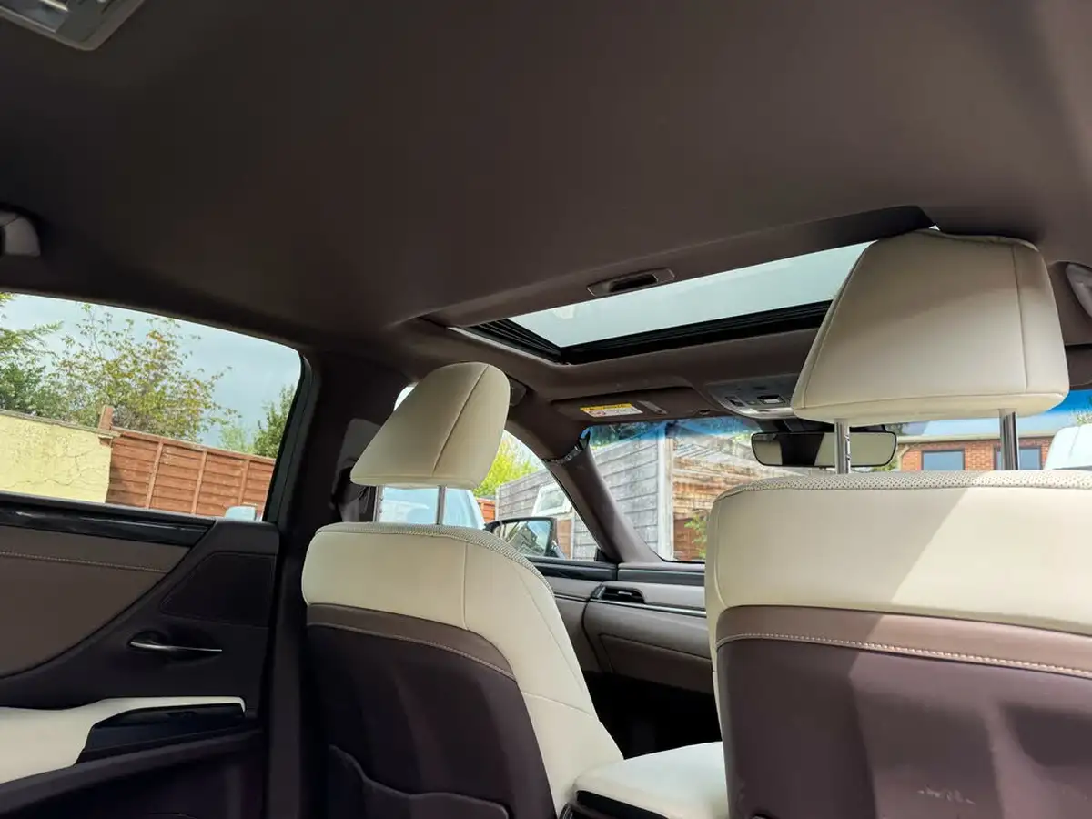 2021-lexus-es-300h-25-es-218bhp-without-navigation-big-22