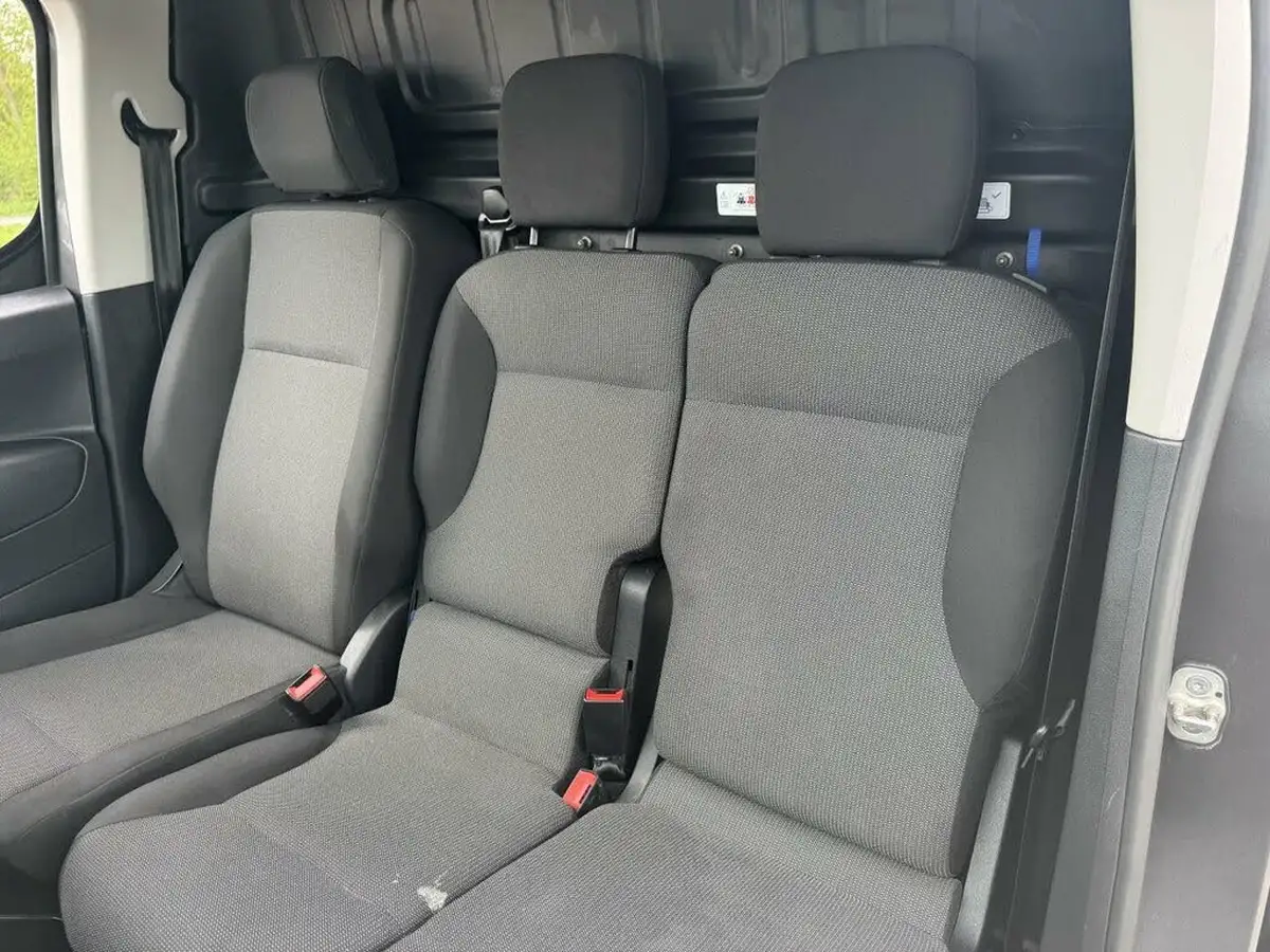 2022-vauxhall-combo-15cdti-sportive-2000-100pseu6d-big-23