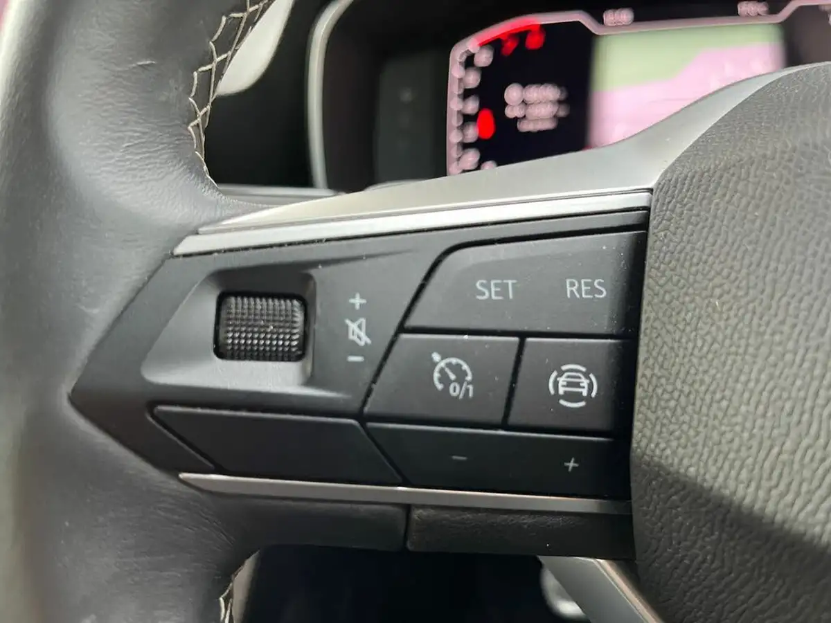 2022-seat-leon-10-etsi-evo-xcellence-hatchback-big-18