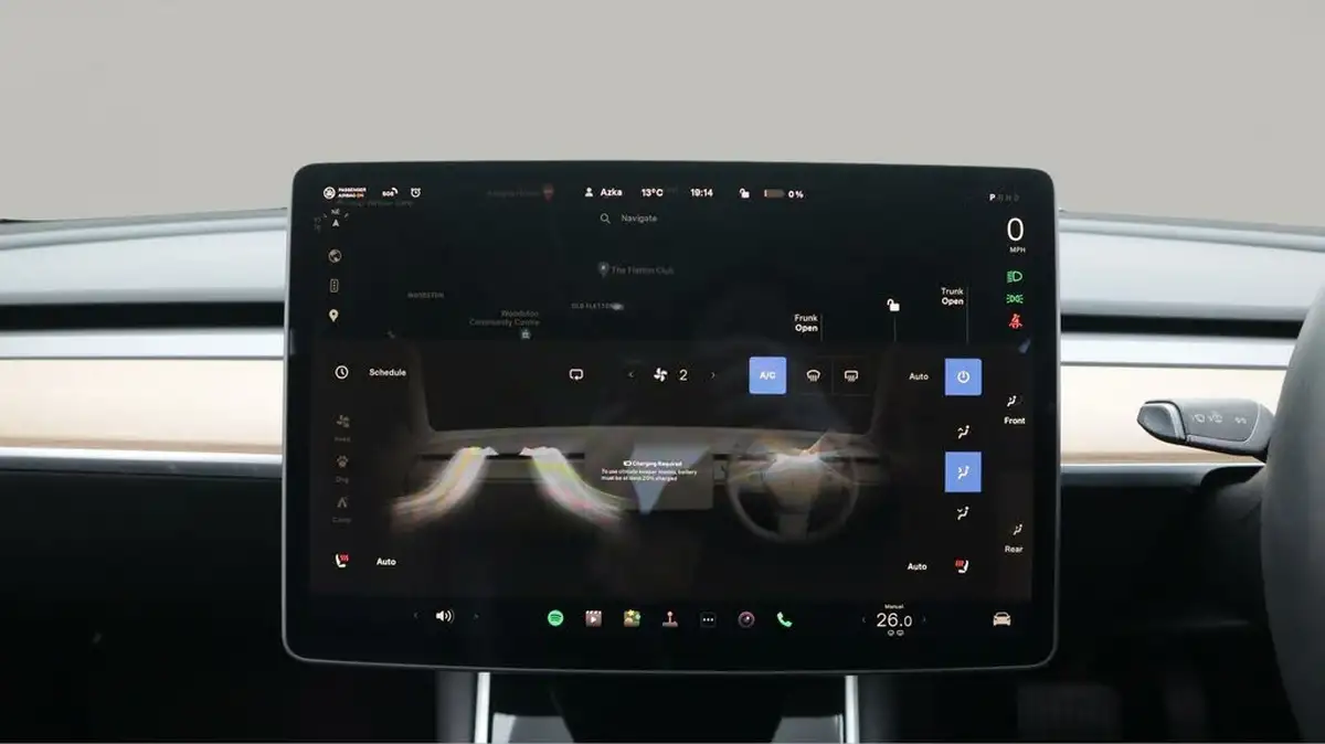 2020-tesla-model-3-e-long-range-big-12