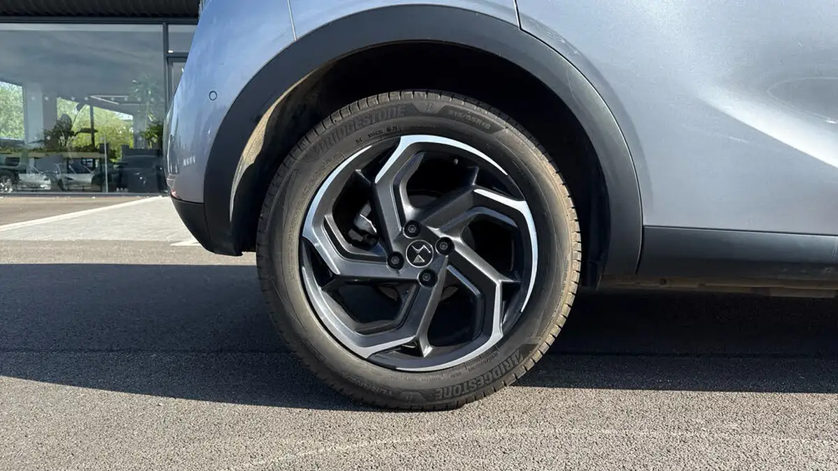 2021-ds-ds-3-crossback-12-puretech-ultra-prestige-130ps-big-18