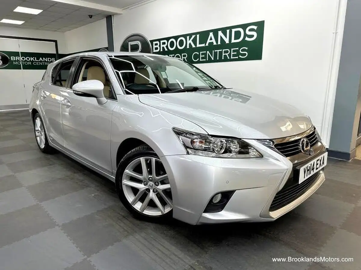 2014-lexus-ct-200h-18-luxury-big-3