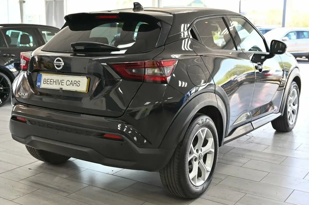 2021-nissan-juke-10-dig-t-n-connecta-big-8