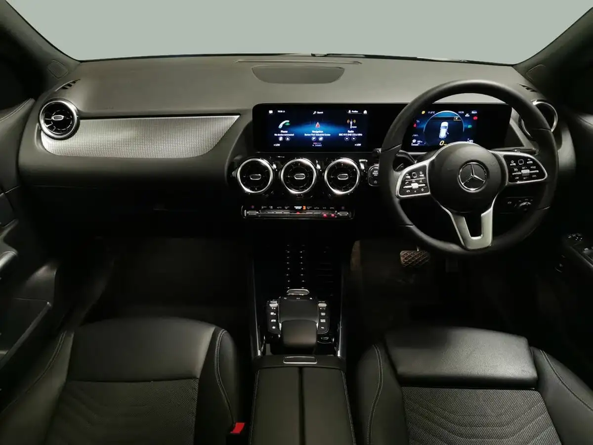 2023-mercedes-benz-gla-class-13-gla-200-sport-executive-station-wagon-big-5