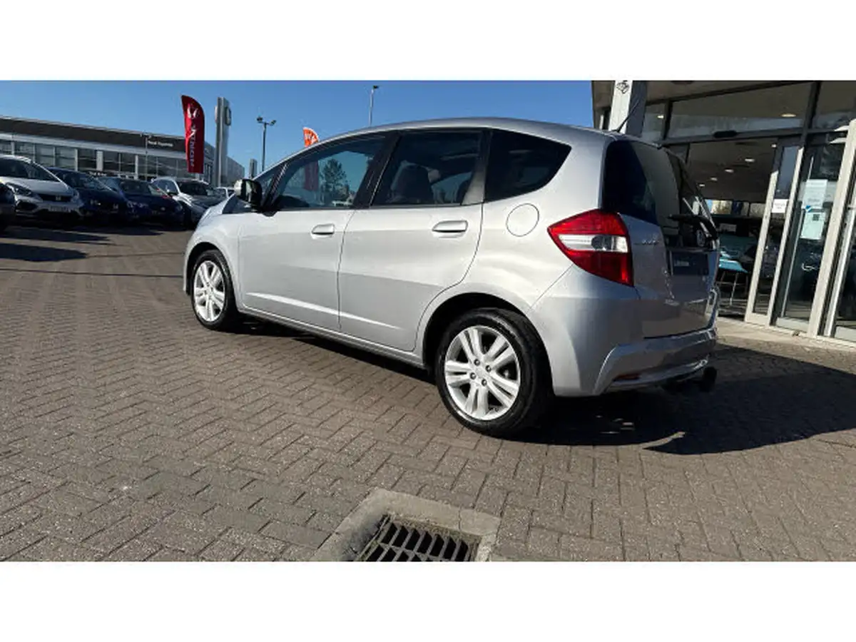 2014-honda-jazz-14-ex-big-14