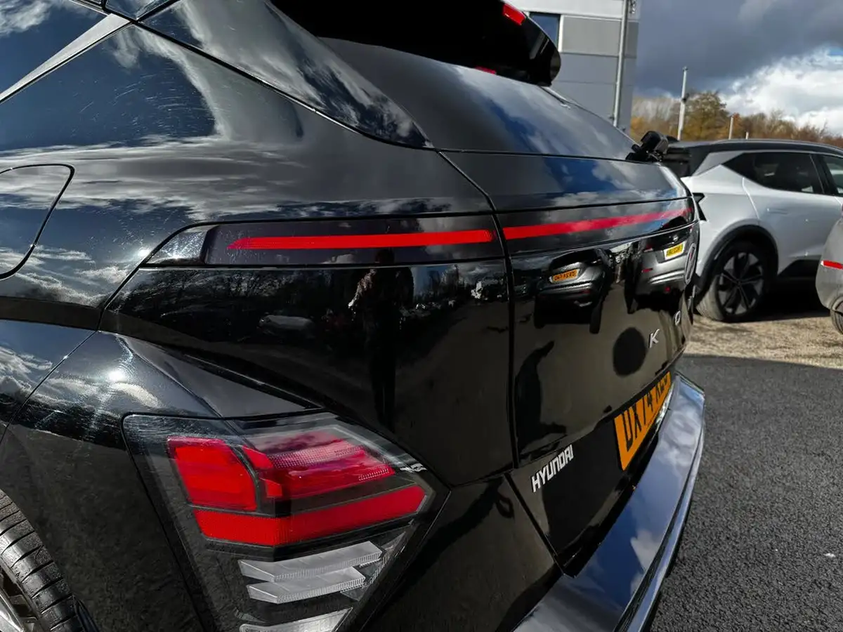 2024-hyundai-kona-10-t-gdi-n-line-s-100ps-two-tone-roof-big-14