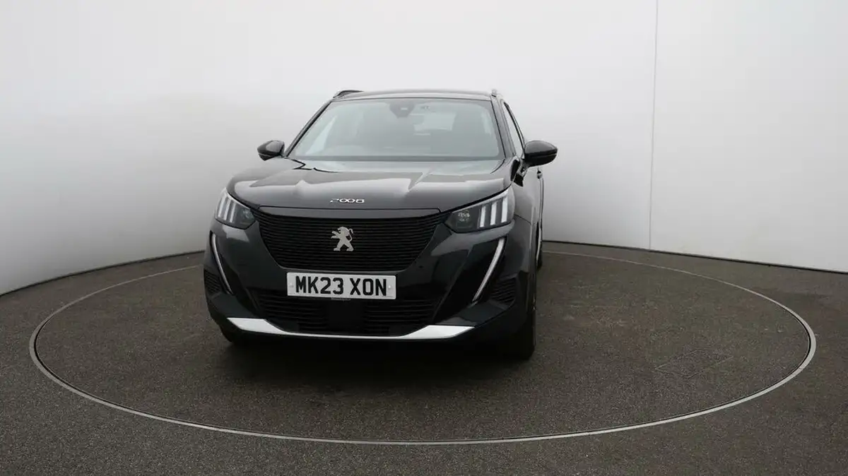 2023-peugeot-2008-suv-e-gt-136bhp-50kwh-station-wagon-big-13