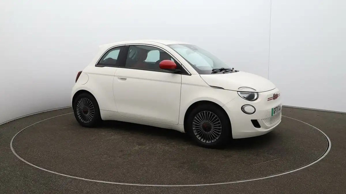 2021-fiat-500-e-red-117bhp-big-36