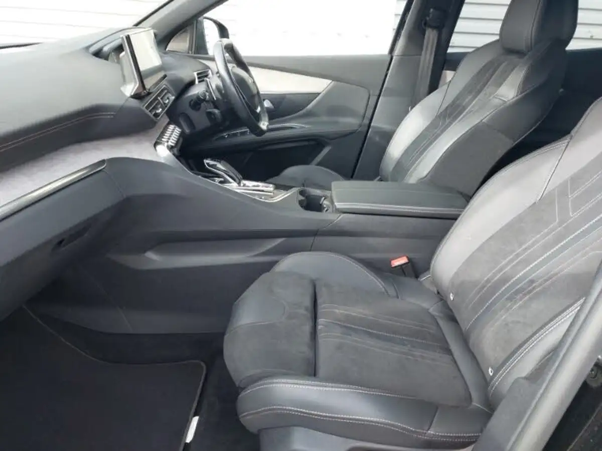 2021-peugeot-3008-suv-12-puretech-gt-premium-big-4