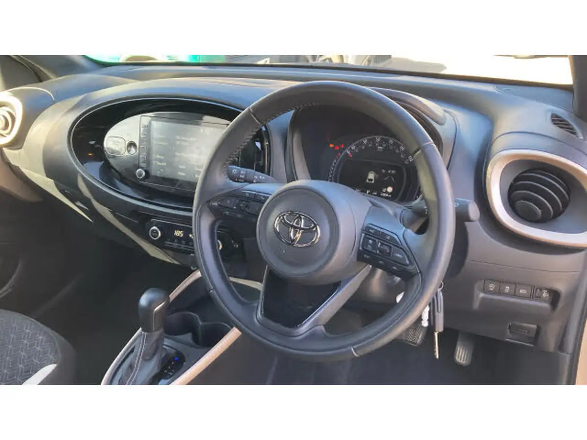 2022-toyota-aygo-x-10-vvt-i-edge-cvt-big-7