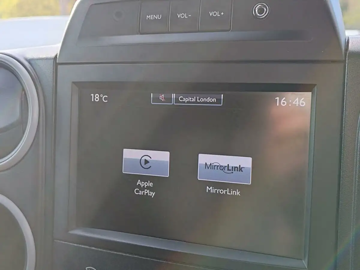 2018-citroen-berlingo-16td-l1625-enterprise-special-edition-panel-big-16