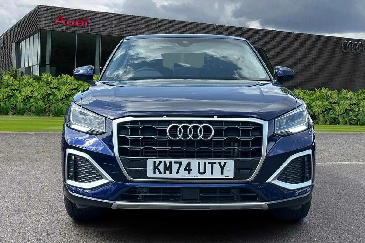 2024-audi-q2-15-35-tfsi-sport-s-tronic-big-7