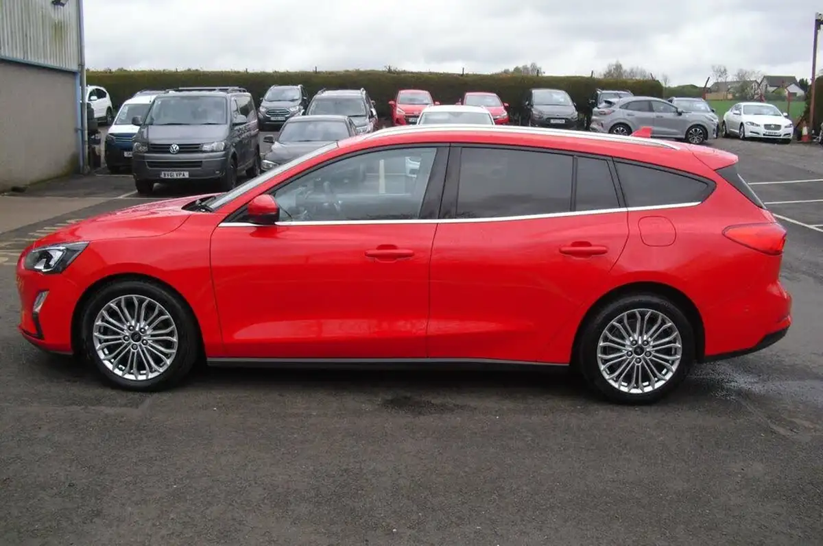 2020-ford-focus-10t-titanium-x-estate-auto-big-4