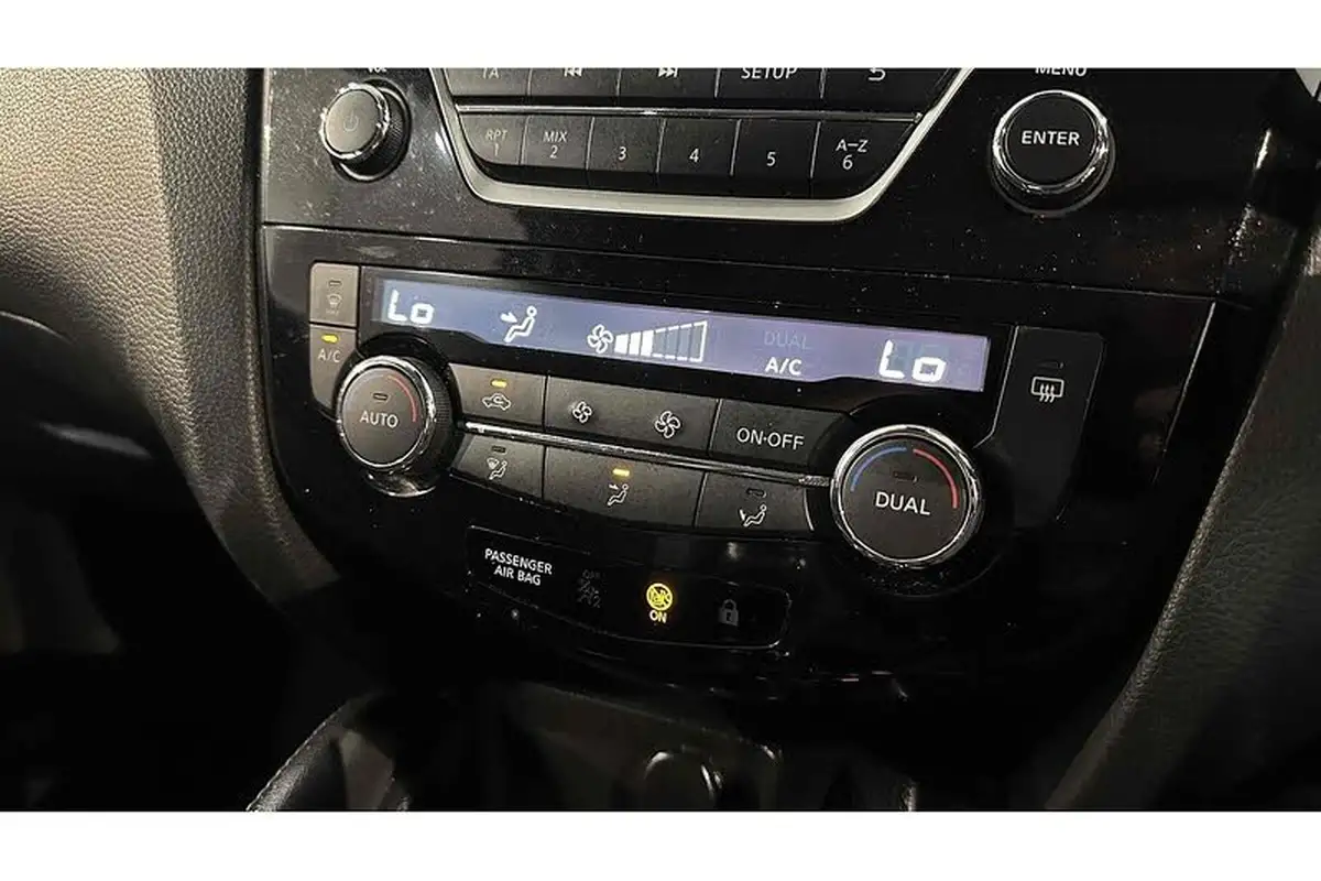 2018-nissan-qashqai-12-dig-t-acenta-big-32