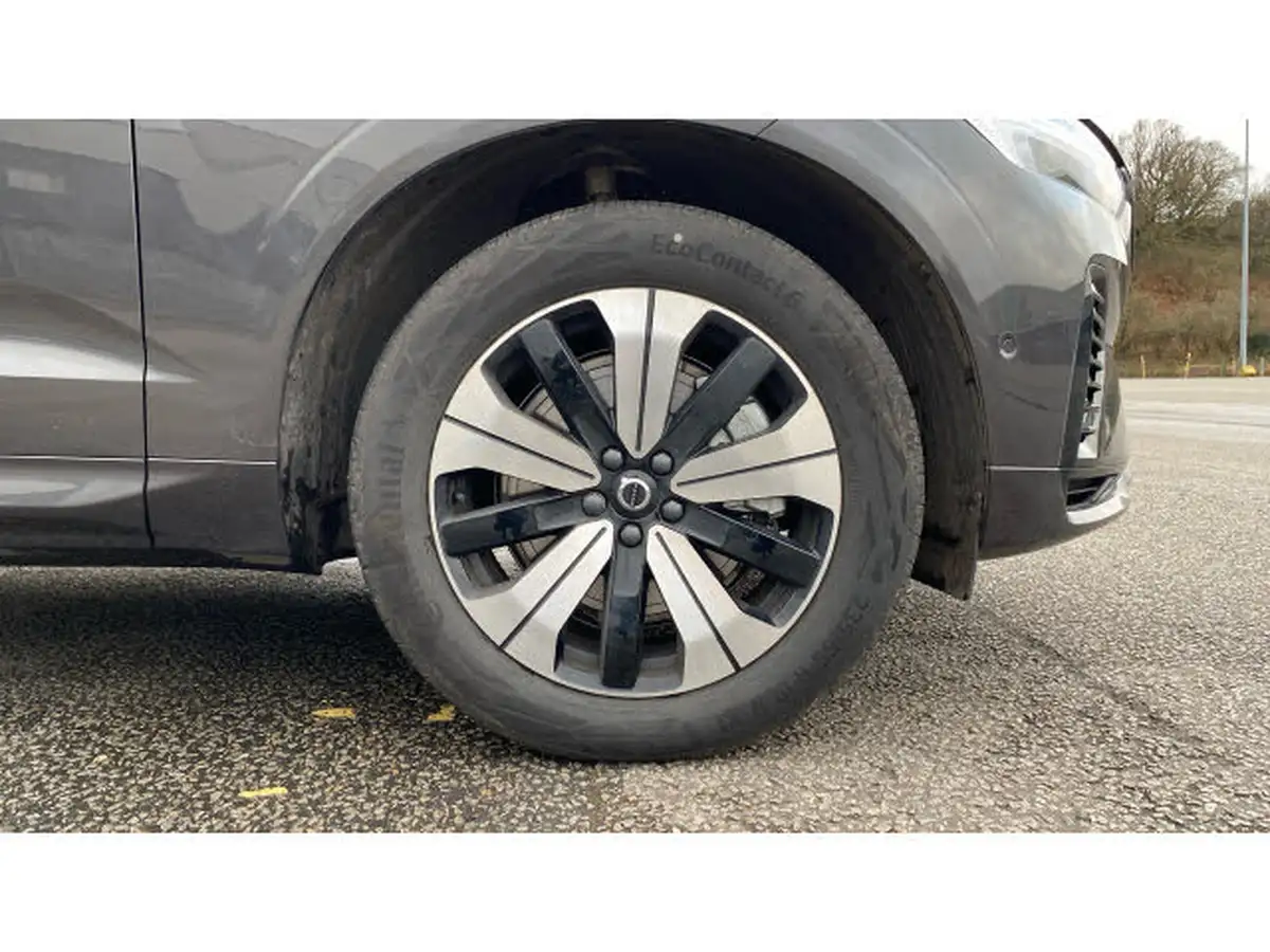 2024-volvo-xc60-20-b5-plus-big-15