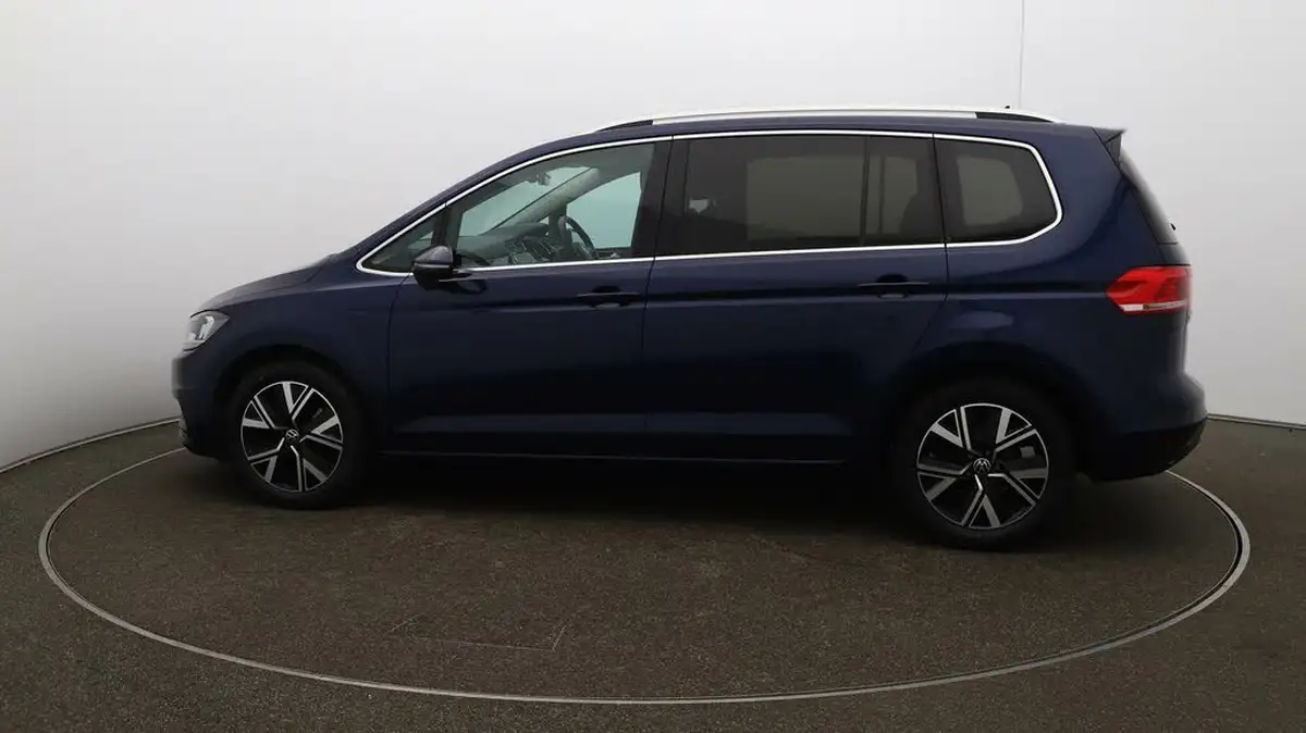 2021-volkswagen-touran-15-tsi-sel-dsg-big-51