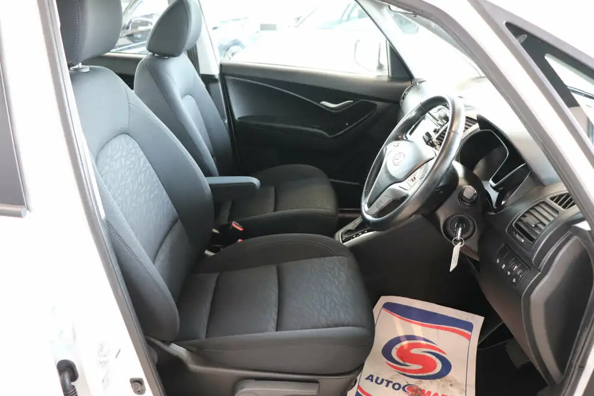 2017-hyundai-ix20-16-se-nav-big-16