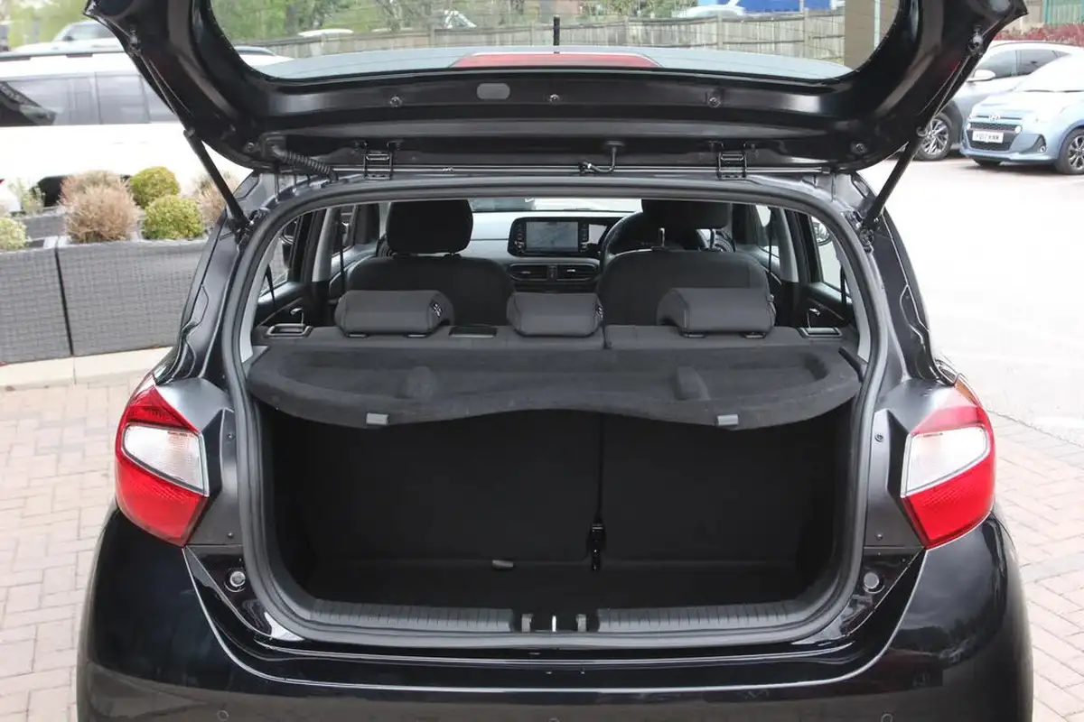 2024-hyundai-i10-10-advance-63ps-auto-big-12