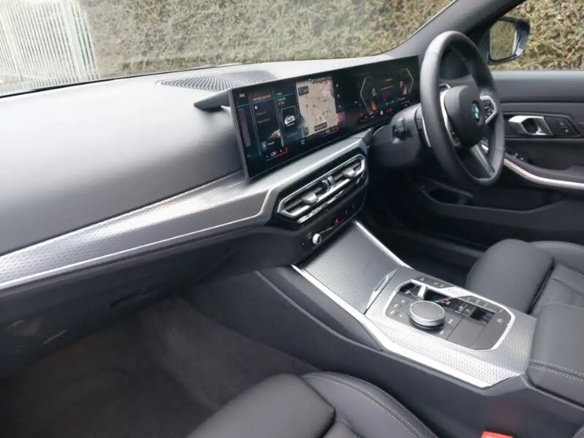2024-bmw-3-series-20-320i-m-sport-touring-5d-big-4